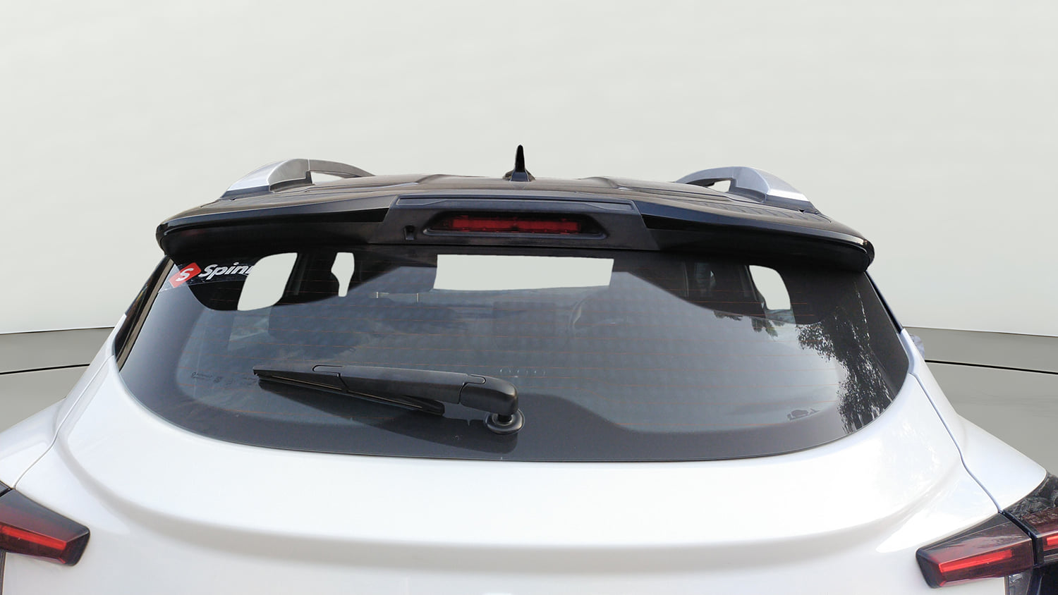 Used 2022 Renault Kiger RXZ Turbo CVT Dual Tone Petrol Automatic exterior BACK WINDSHIELD VIEW