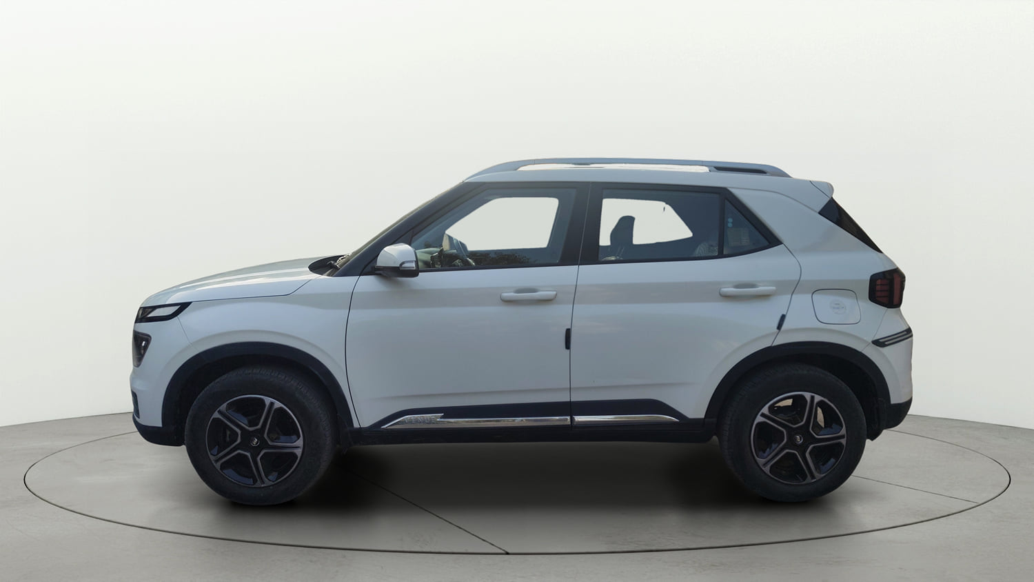 Used 2023 Hyundai Venue S (O) 1.0 Turbo DCT Petrol Automatic exterior LEFT SIDE VIEW