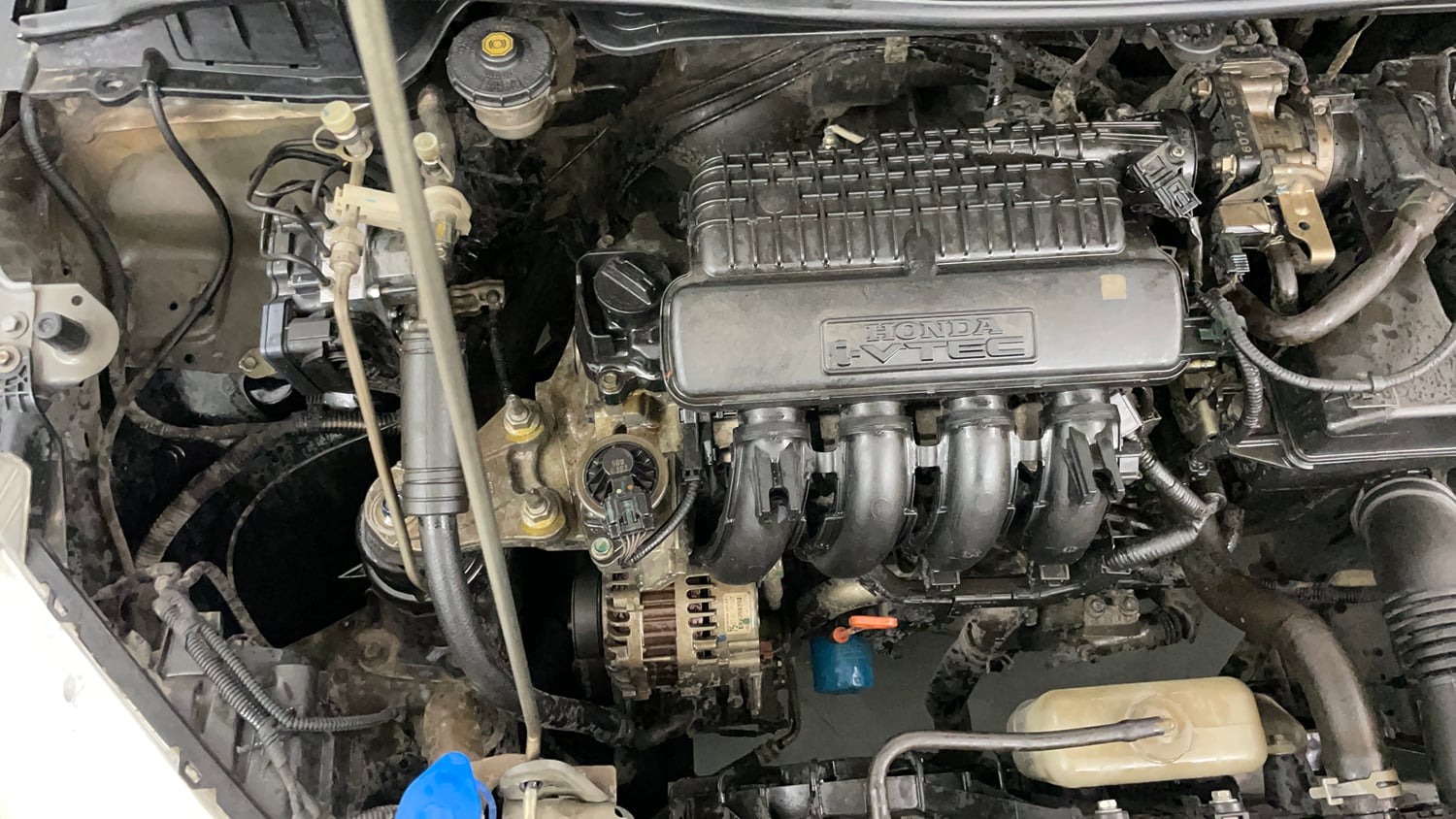 Used 2016 Honda City VX Petrol Manual engine ENGINE RIGHT SIDE VIEW