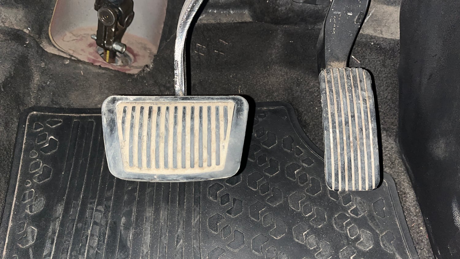 Used 2018 Hyundai Verna SX (O) 1.6 VTVT AT Petrol Automatic interior PEDALS VIEW