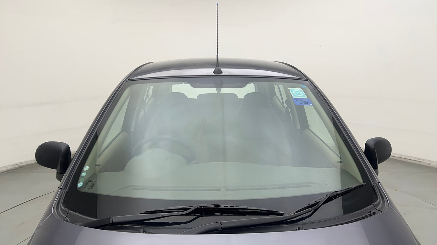 Used 2015 Hyundai i10 Magna 1.1 iRDE2 Petrol Manual exterior FRONT WINDSHIELD VIEW