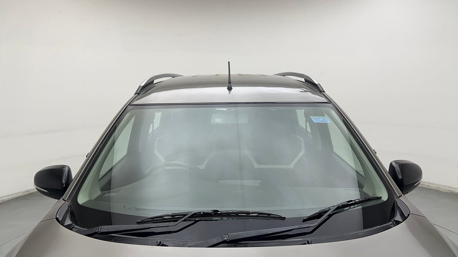 Used 2021 Maruti Suzuki XL6 Zeta MT Petrol Petrol Manual exterior FRONT WINDSHIELD VIEW
