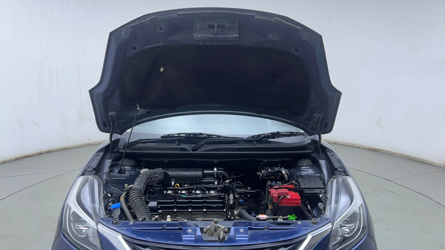 Used 2021 Maruti Suzuki Baleno Delta Petrol Manual engine ENGINE & BONNET OPEN FRONT VIEW