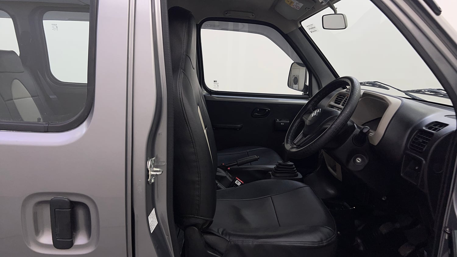 Used 2024 Maruti Suzuki Eeco 5 STR AC Petrol Manual interior RIGHT SIDE FRONT DOOR CABIN VIEW
