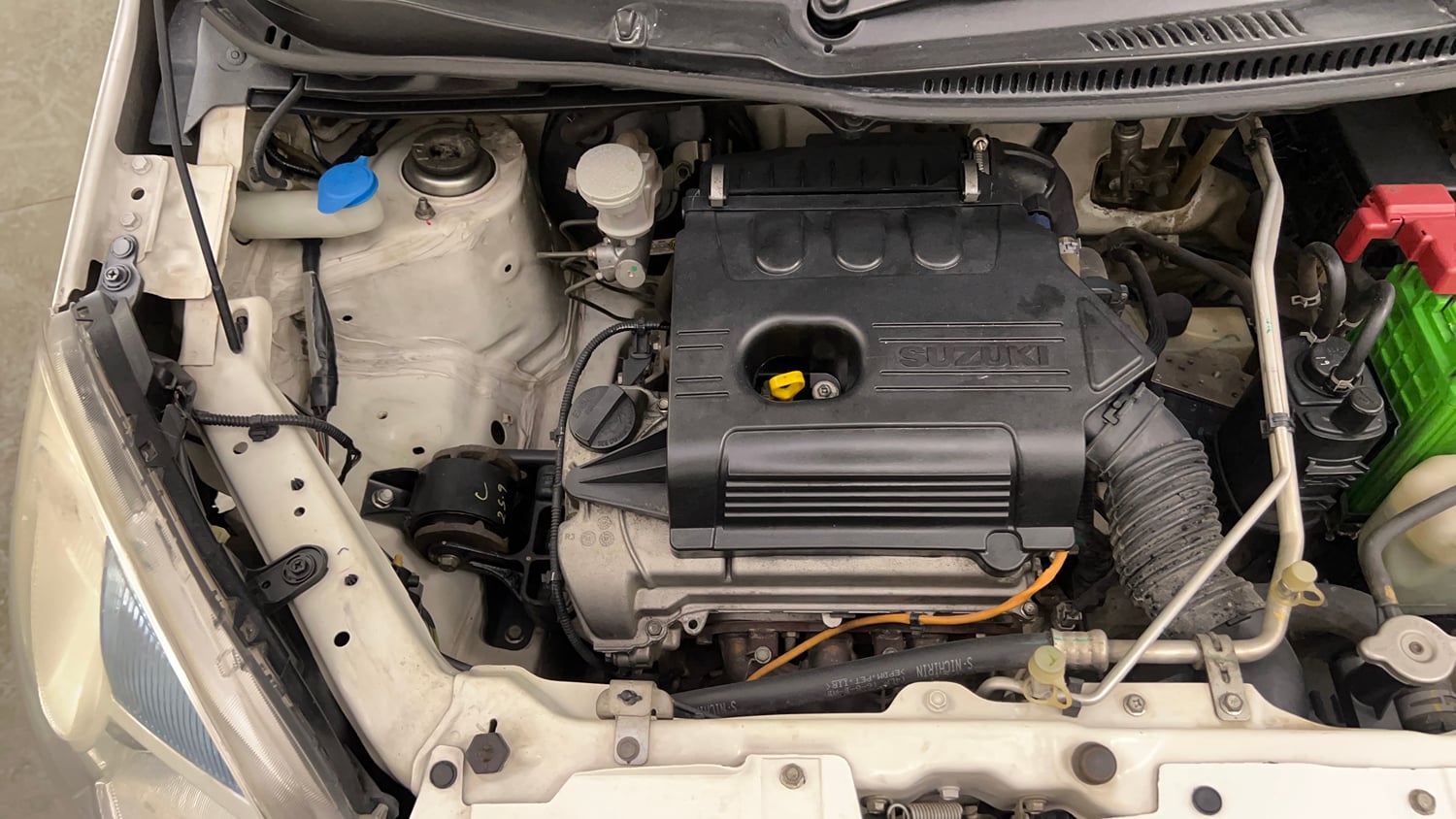 Used 2019 Maruti Suzuki Wagon R 1.0 VXI AMT Petrol Automatic engine ENGINE RIGHT SIDE VIEW
