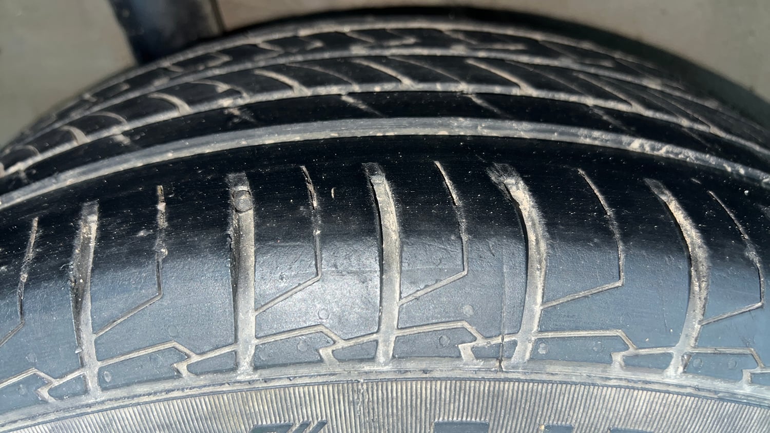Used 2019 hyundai Venue SX 1.0 (O) Turbo Petrol Petrol Manual tyres RIGHT REAR TYRE TREAD VIEW