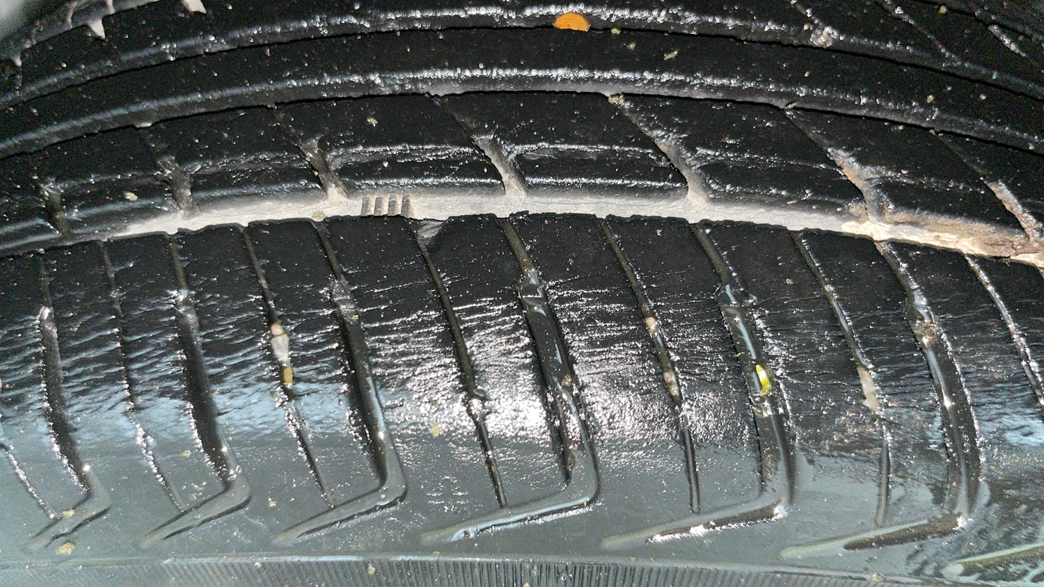 Used 2017 Renault Kwid RXT Petrol Manual tyres LEFT REAR TYRE TREAD VIEW