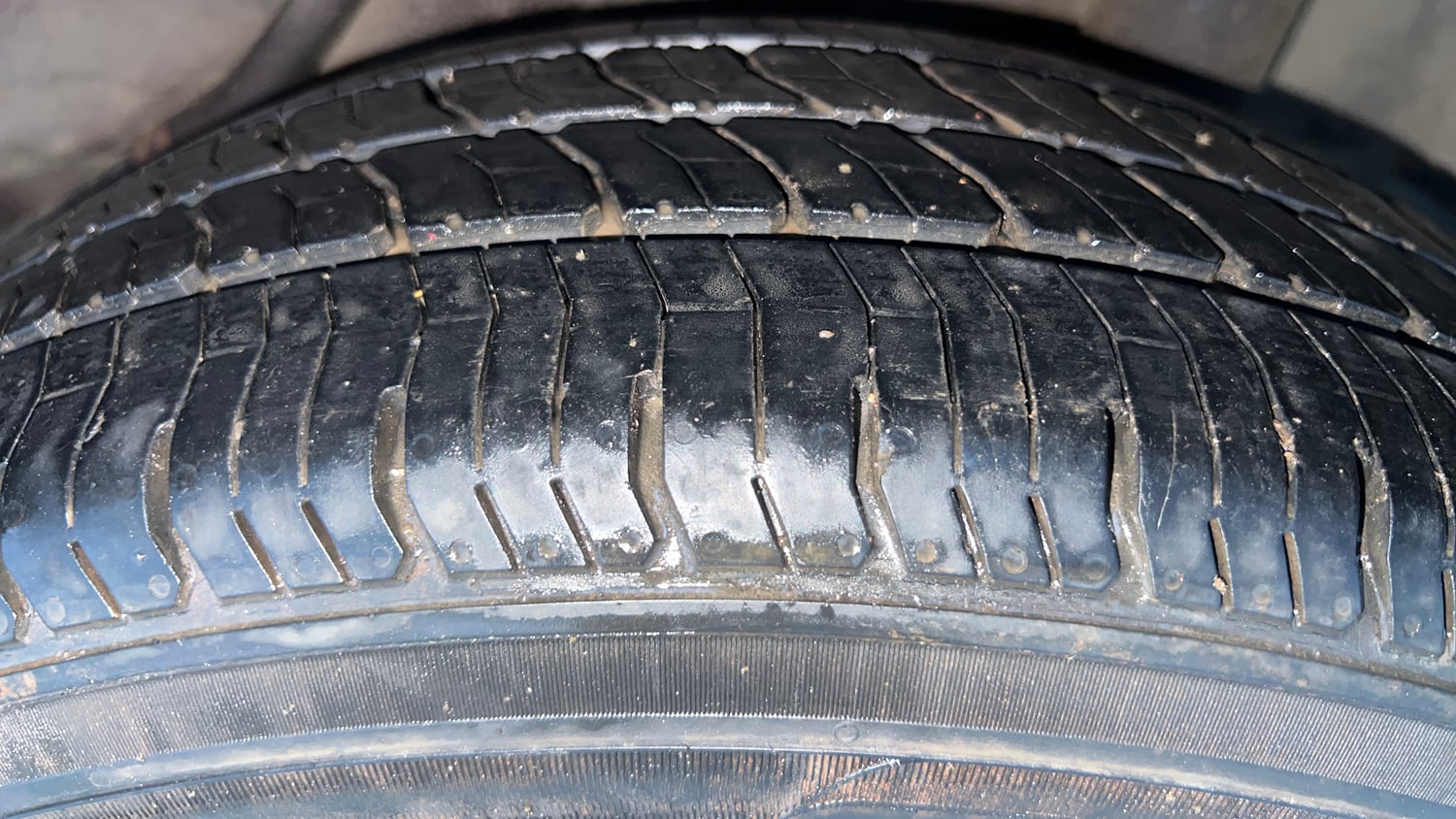 Used 2016 Honda Amaze 1.2 VX AT i-VTEC Petrol Automatic tyres LEFT REAR TYRE TREAD VIEW