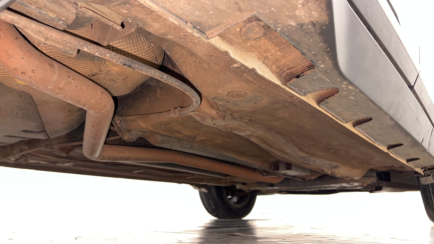 Used 2022 Kia Sonet HTX 1.5 AT Diesel Automatic extra REAR RIGHT UNDERBODY VIEW