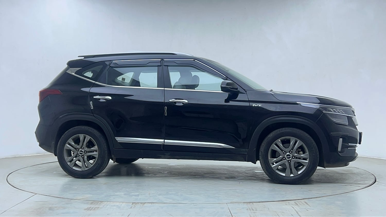 Used 2023 kia Seltos HTX 1.5 IVT Petrol Automatic exterior RIGHT SIDE VIEW