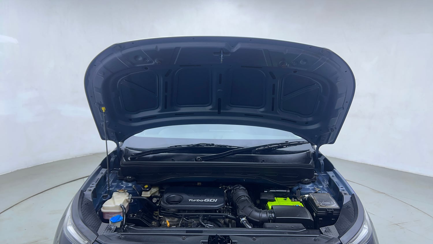 Used 2021 Hyundai Venue SX Plus 1.0 Turbo DCT Petrol Automatic engine ENGINE & BONNET OPEN FRONT VIEW
