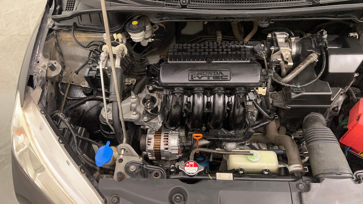 Used 2016 Honda City SV CVT Petrol Automatic engine ENGINE RIGHT SIDE VIEW