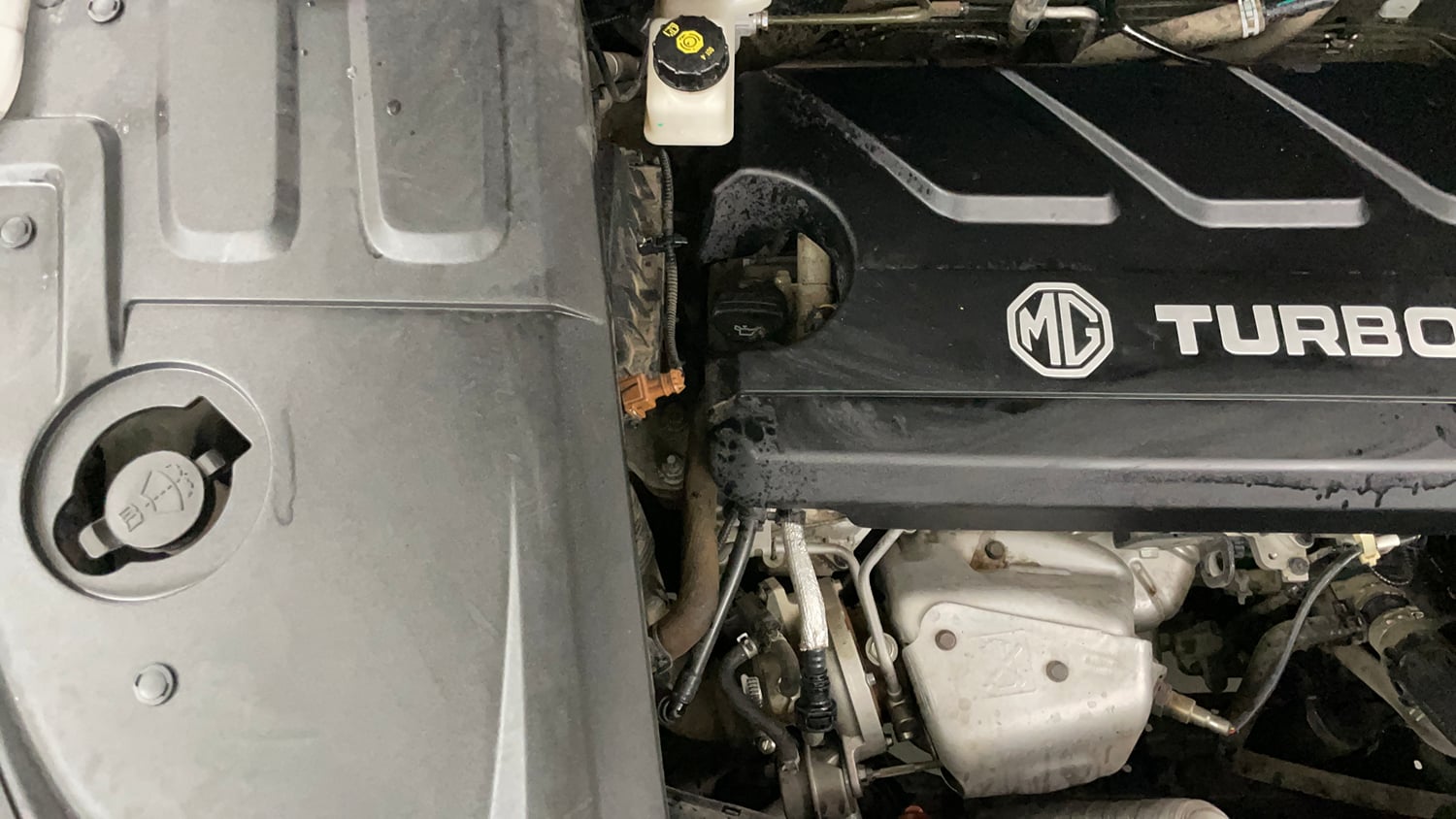 Used 2024 MG Motors Hector Sharp Pro 1.5 Turbo CVT Petrol Automatic engine ENGINE RIGHT SIDE VIEW