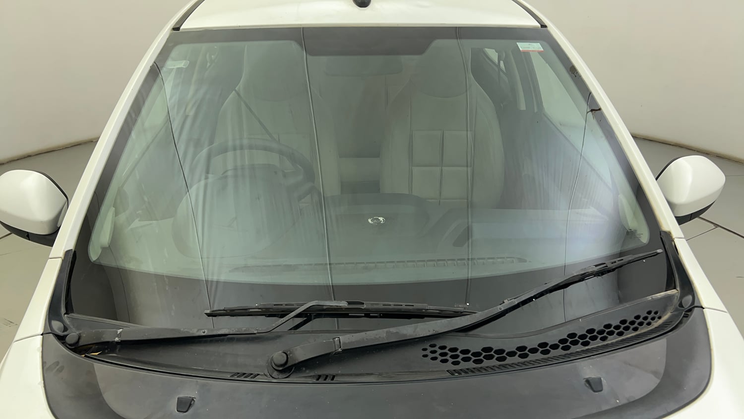 Used 2017 Tata Tiago Revotron XT Petrol Manual exterior FRONT WINDSHIELD VIEW