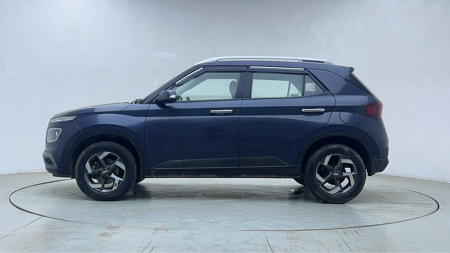 Used 2021 Hyundai Venue SX Plus 1.0 Turbo DCT Petrol Automatic exterior LEFT SIDE VIEW