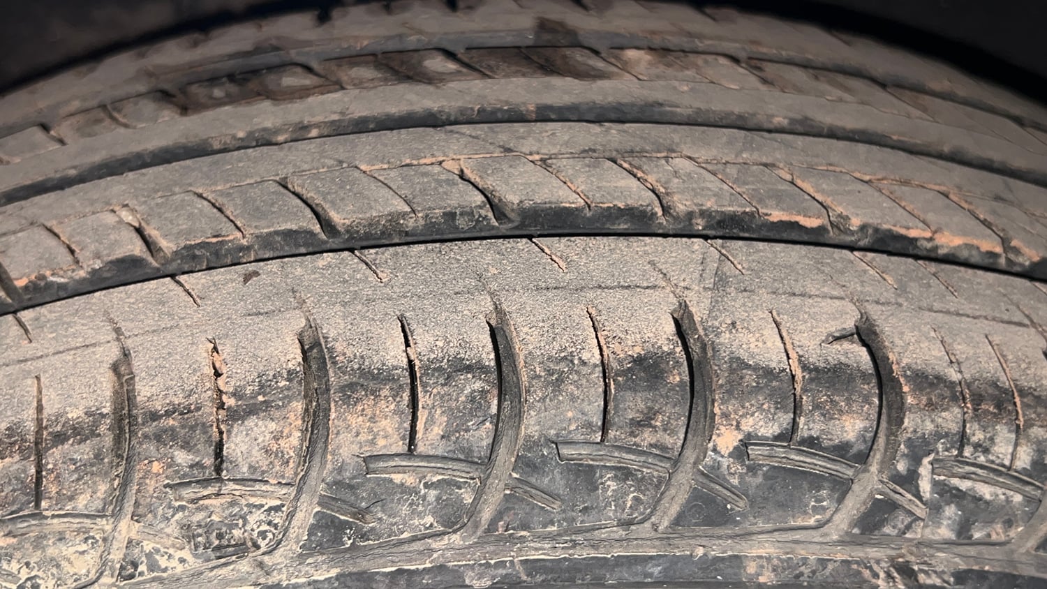 Used 2019 Maruti Suzuki Baleno Delta Petrol Manual tyres RIGHT REAR TYRE TREAD VIEW