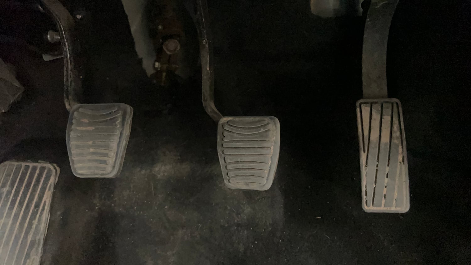 Used 2019 Mahindra KUV100 NXT K6 Plus 6 STR Petrol Manual interior PEDALS VIEW