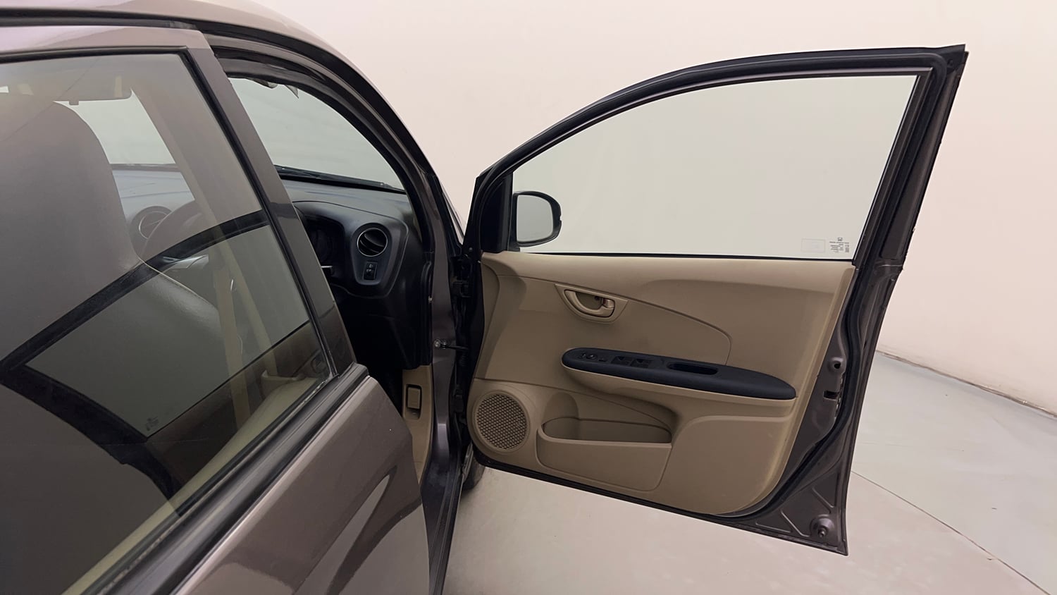 Used 2016 Honda Amaze 1.2 S i-VTEC Petrol Manual interior RIGHT FRONT DOOR OPEN VIEW