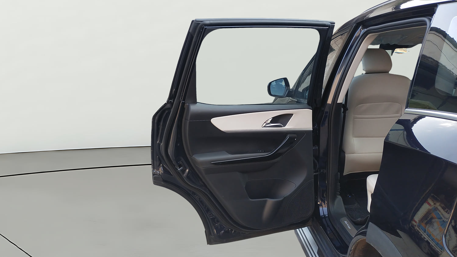 Used 2025 Mahindra XUV700 AX7 Luxury Pack Petrol AT 7 STR Petrol Automatic interior LEFT REAR DOOR OPEN VIEW