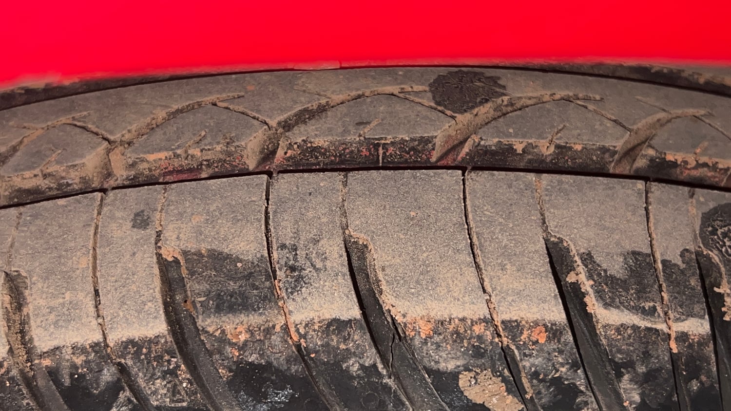 Used 2014 Honda Brio S MT Petrol Manual tyres RIGHT FRONT TYRE TREAD VIEW