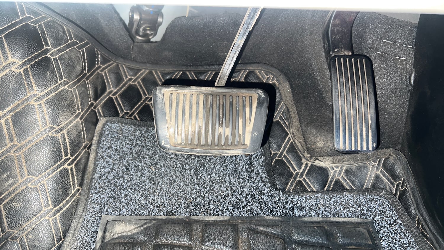 Used 2023 kia Seltos HTX 1.5 IVT Petrol Automatic interior PEDALS VIEW