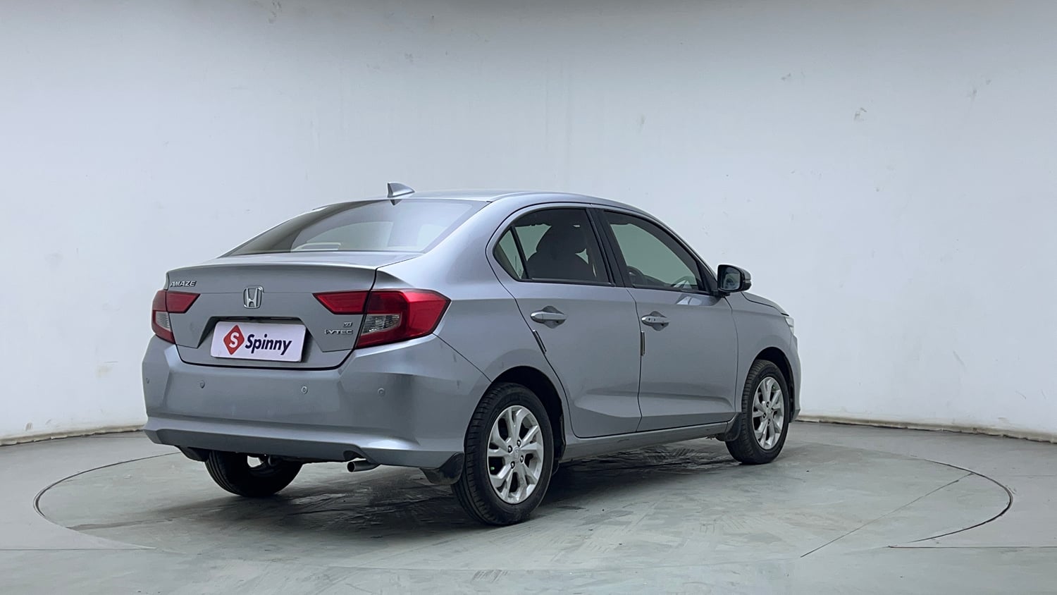 Used 2020 Honda Amaze 1.2 VX MT Petrol Petrol Manual exterior RIGHT REAR CORNER VIEW