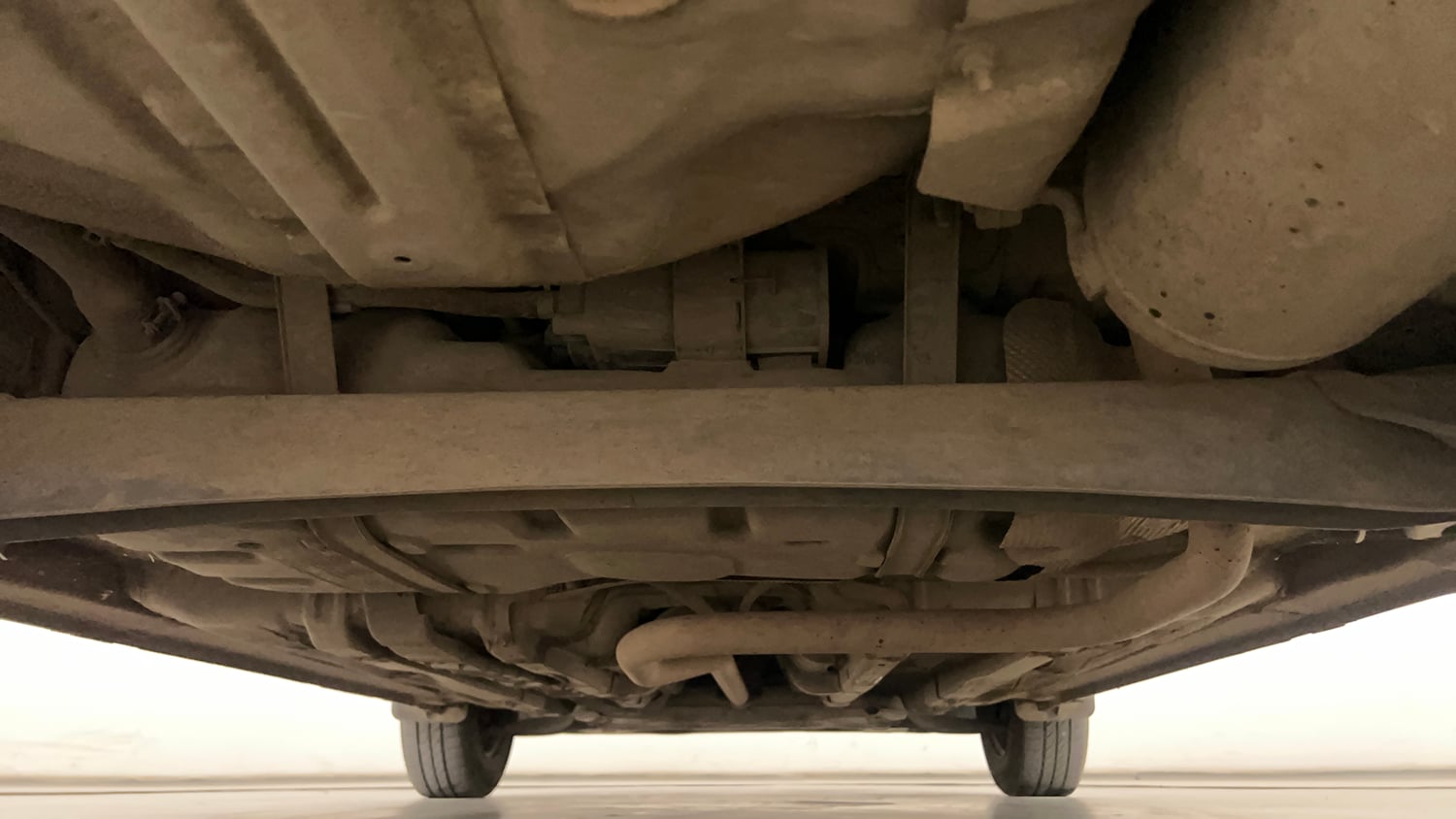 Used 2017 Hyundai Elite i20 Sportz 1.2 Petrol Manual extra REAR UNDERBODY VIEW (TAKEN FROM REAR)