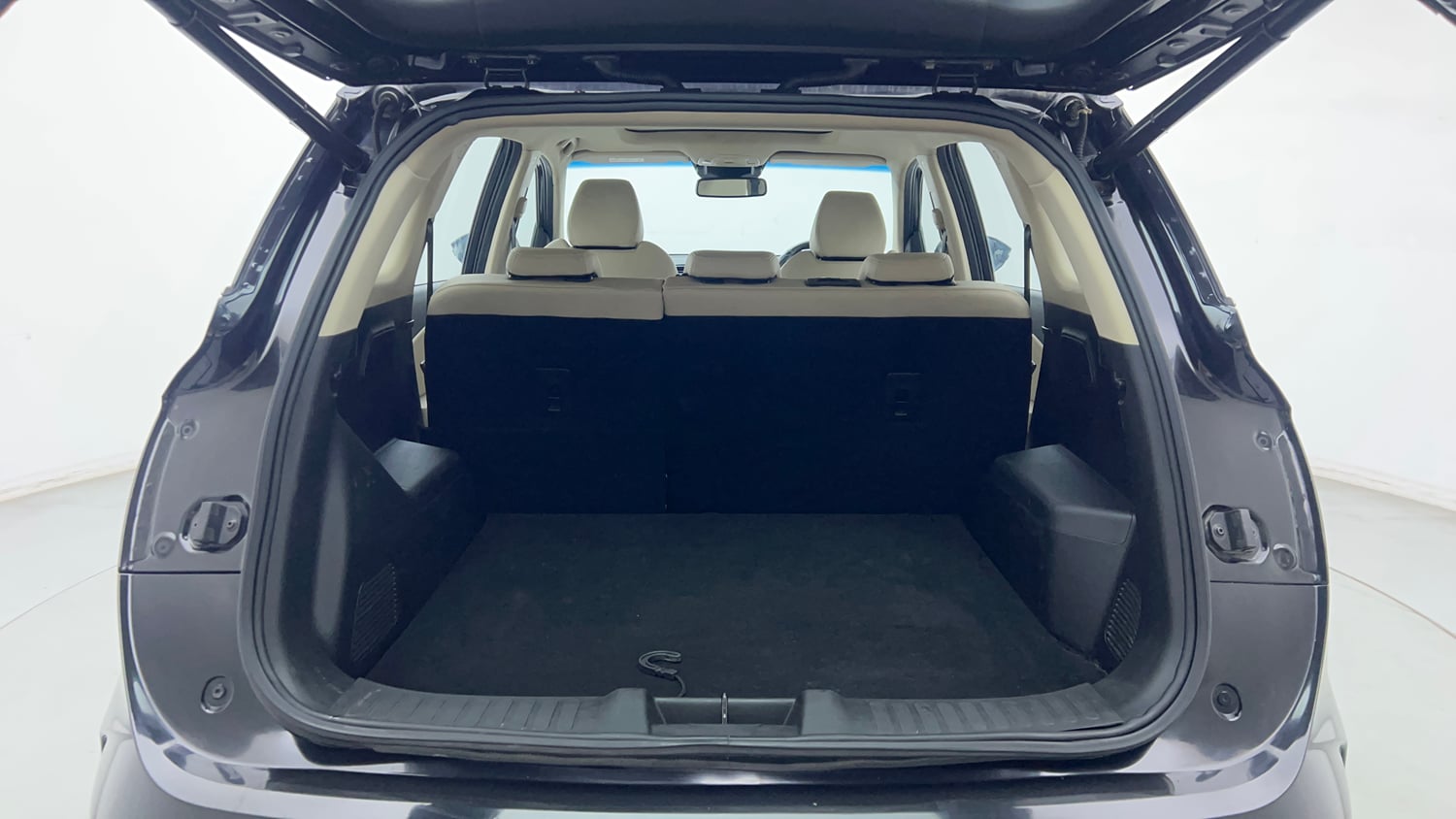 Used 2023 MG Motors Hector Savvy Pro 1.5 Turbo Petrol CVT Petrol Automatic interior DICKY INSIDE VIEW