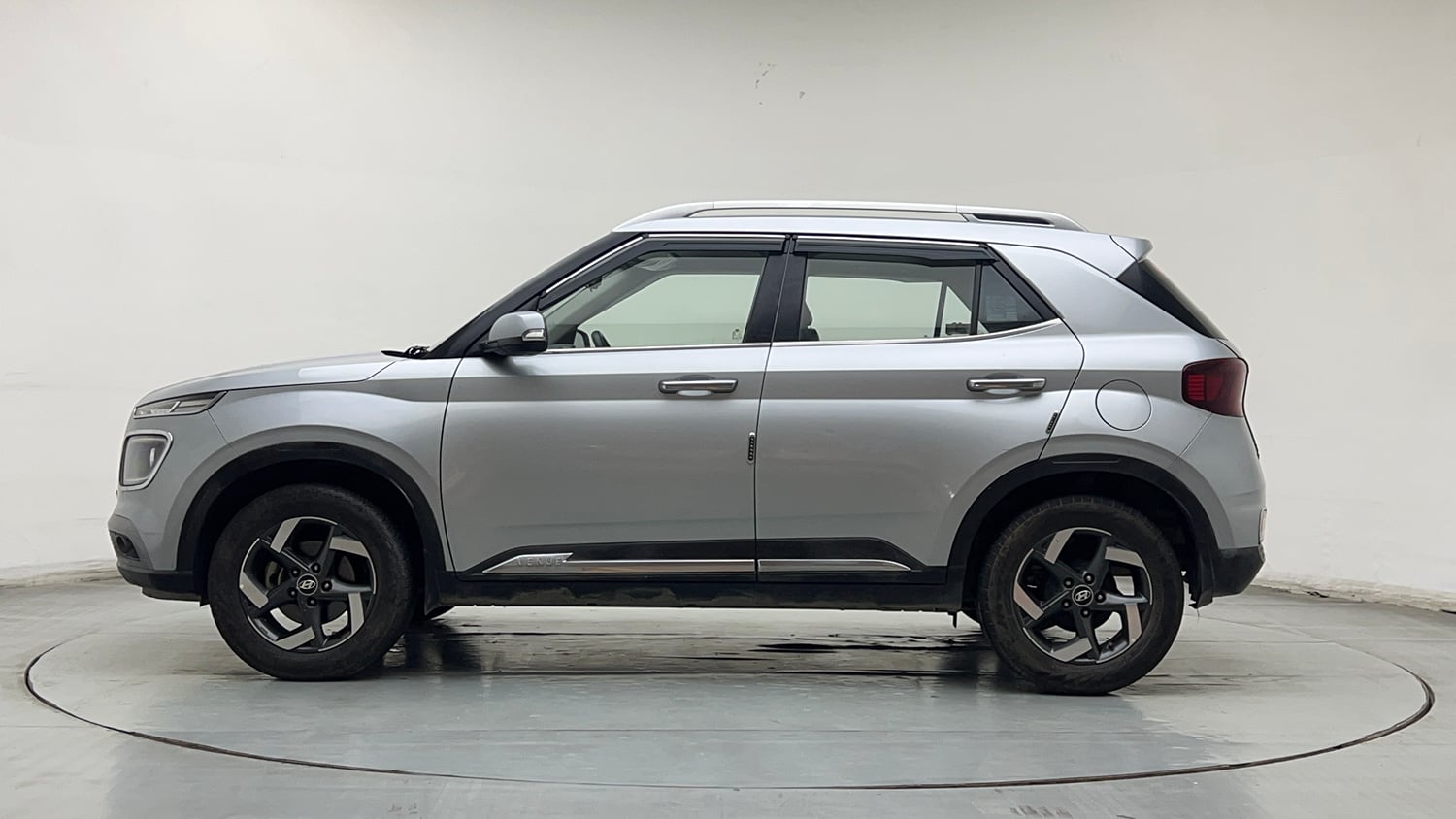 Used 2019 hyundai Venue SX 1.0 (O) Turbo Petrol Petrol Manual exterior LEFT SIDE VIEW