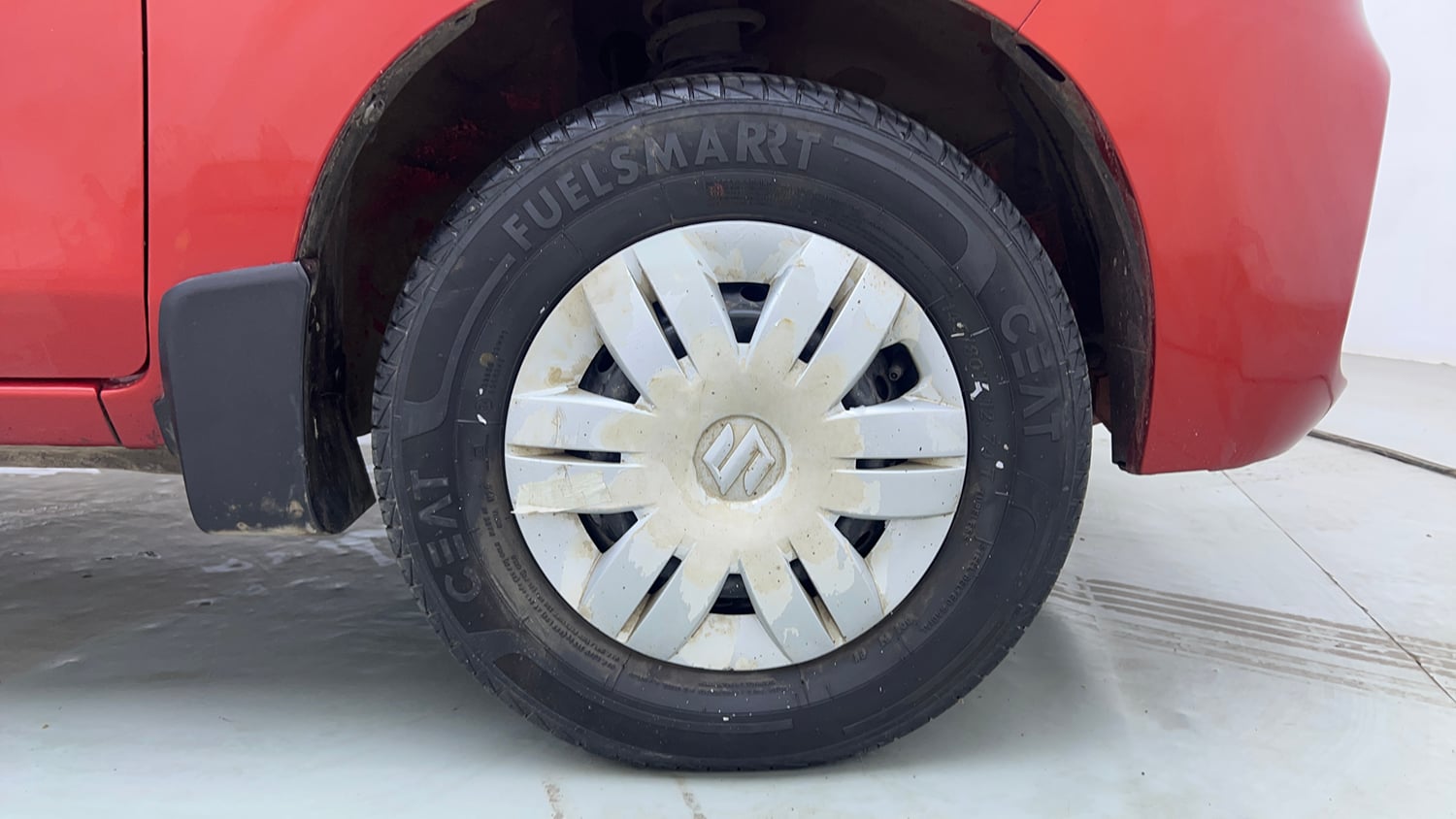 Used 2023 Maruti Suzuki Alto 800 LXi (O) Petrol Manual tyres RIGHT FRONT TYRE RIM VIEW