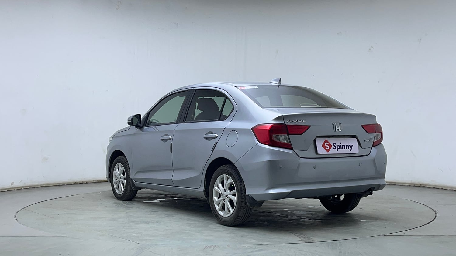 Used 2020 Honda Amaze 1.2 VX MT Petrol Petrol Manual exterior LEFT REAR CORNER VIEW