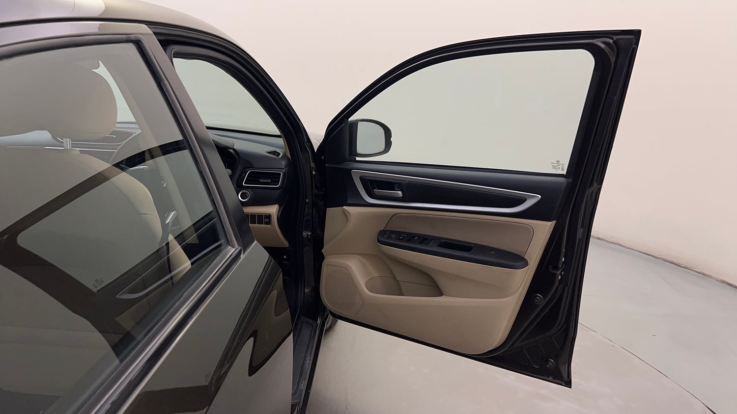 Used 2024 honda Amaze 2nd Generation VX 1.2 Petrol CVT Petrol Automatic interior RIGHT FRONT DOOR OPEN VIEW