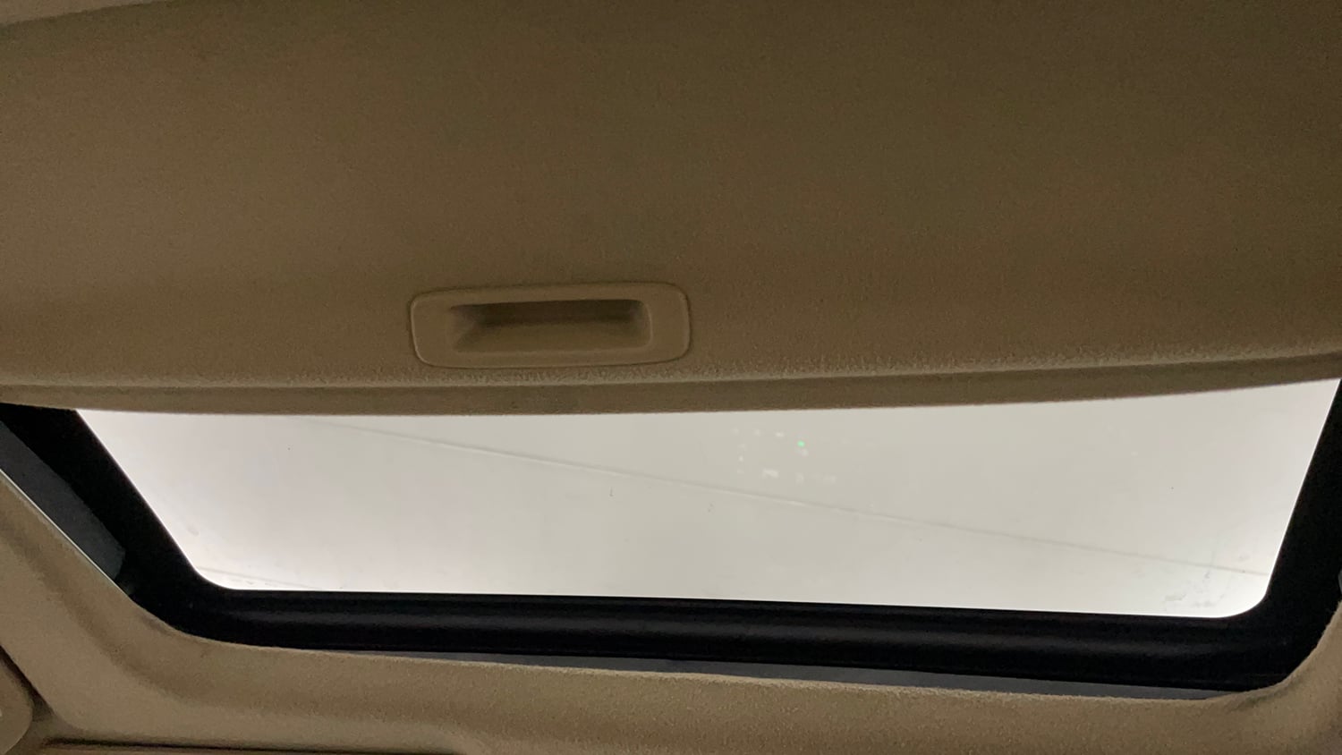 Used 2016 Honda City VX Petrol Manual top_features Sunroof