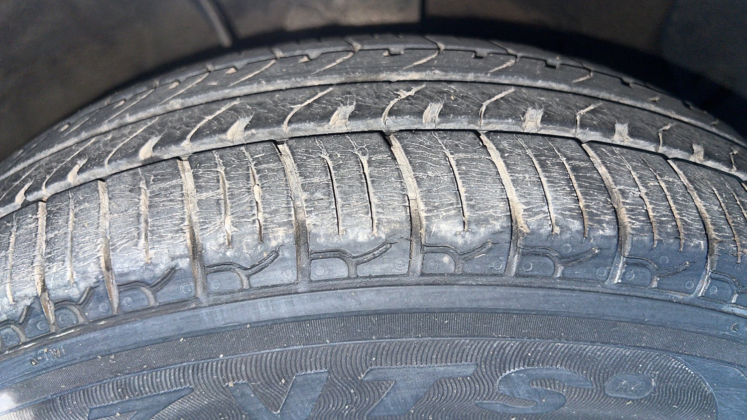 Used 2022 hyundai Santro Sportz Executive CNG Cng Manual tyres RIGHT FRONT TYRE TREAD VIEW