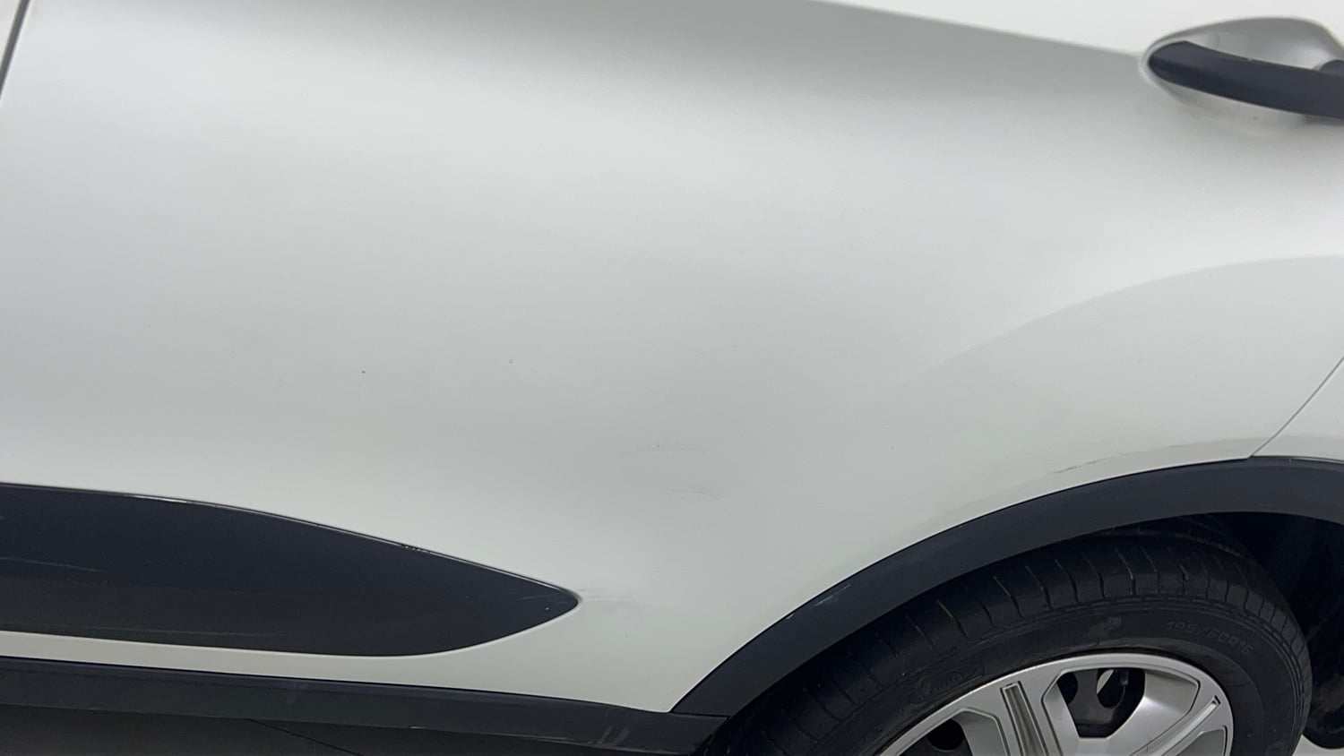 Used 2019 Tata Nexon XM Petrol Manual dents MINOR SCRATCH