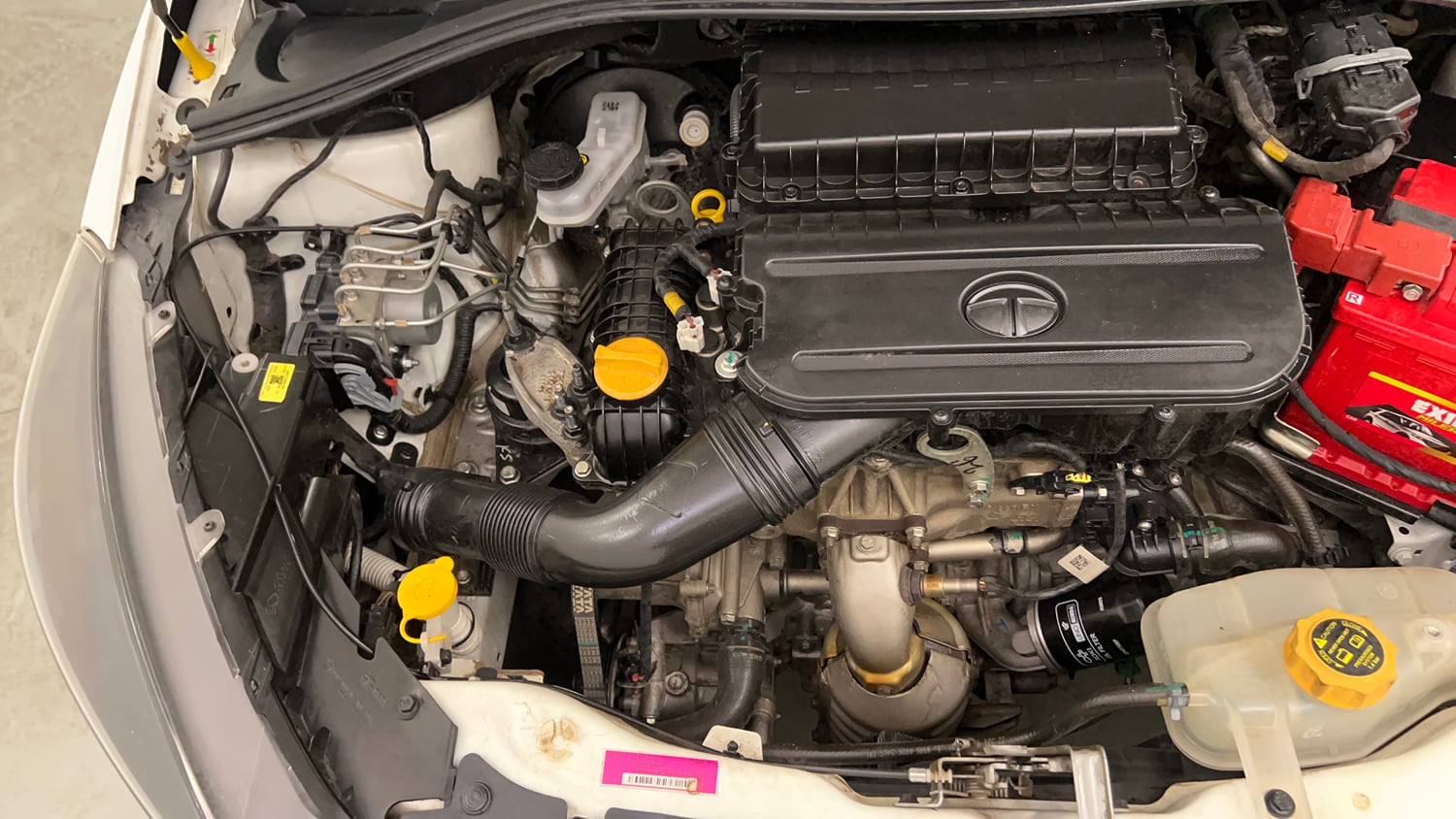 Used 2024 Tata Tigor XZ Petrol Manual engine ENGINE RIGHT SIDE VIEW