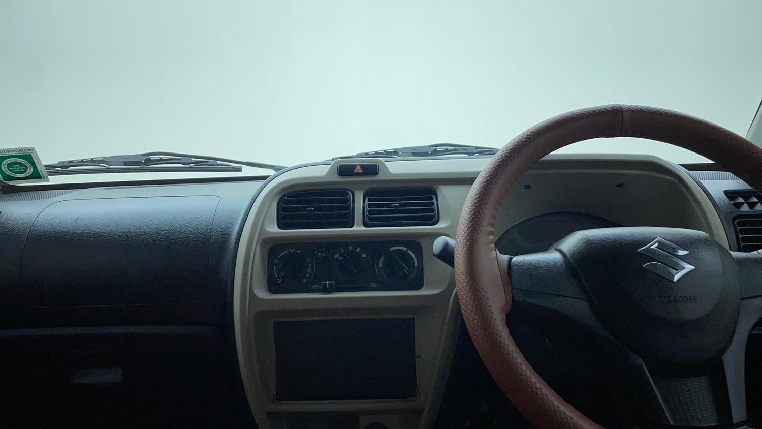 Used 2025 Maruti Suzuki Eeco 5 STR AC Petrol Manual interior MUSIC SYSTEM & AC CONTROL VIEW