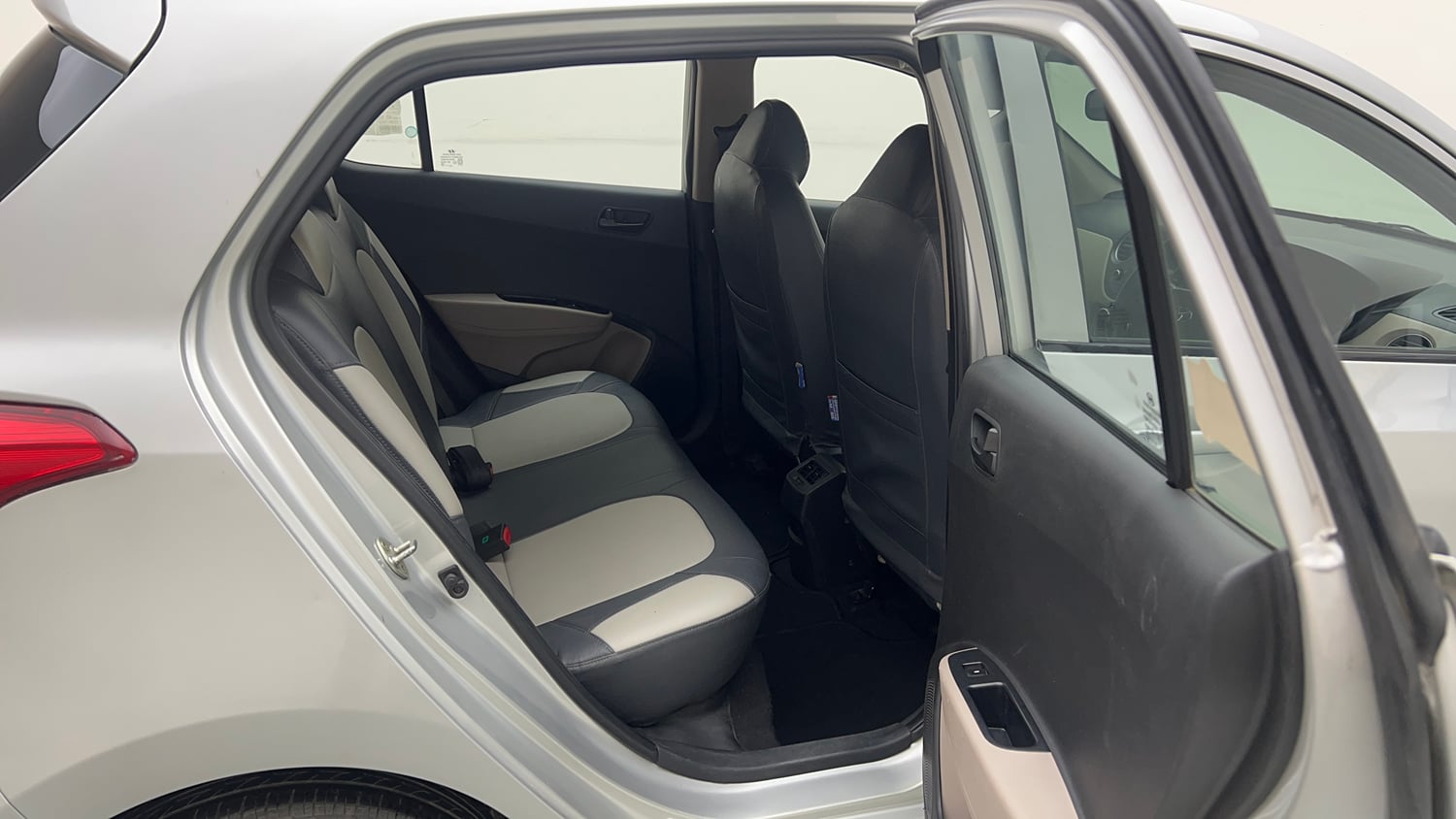 Used 2018 Hyundai Grand i10 Magna 1.2 Kappa VTVT CNG (outside fitted) Cng Manual interior RIGHT SIDE REAR DOOR CABIN VIEW