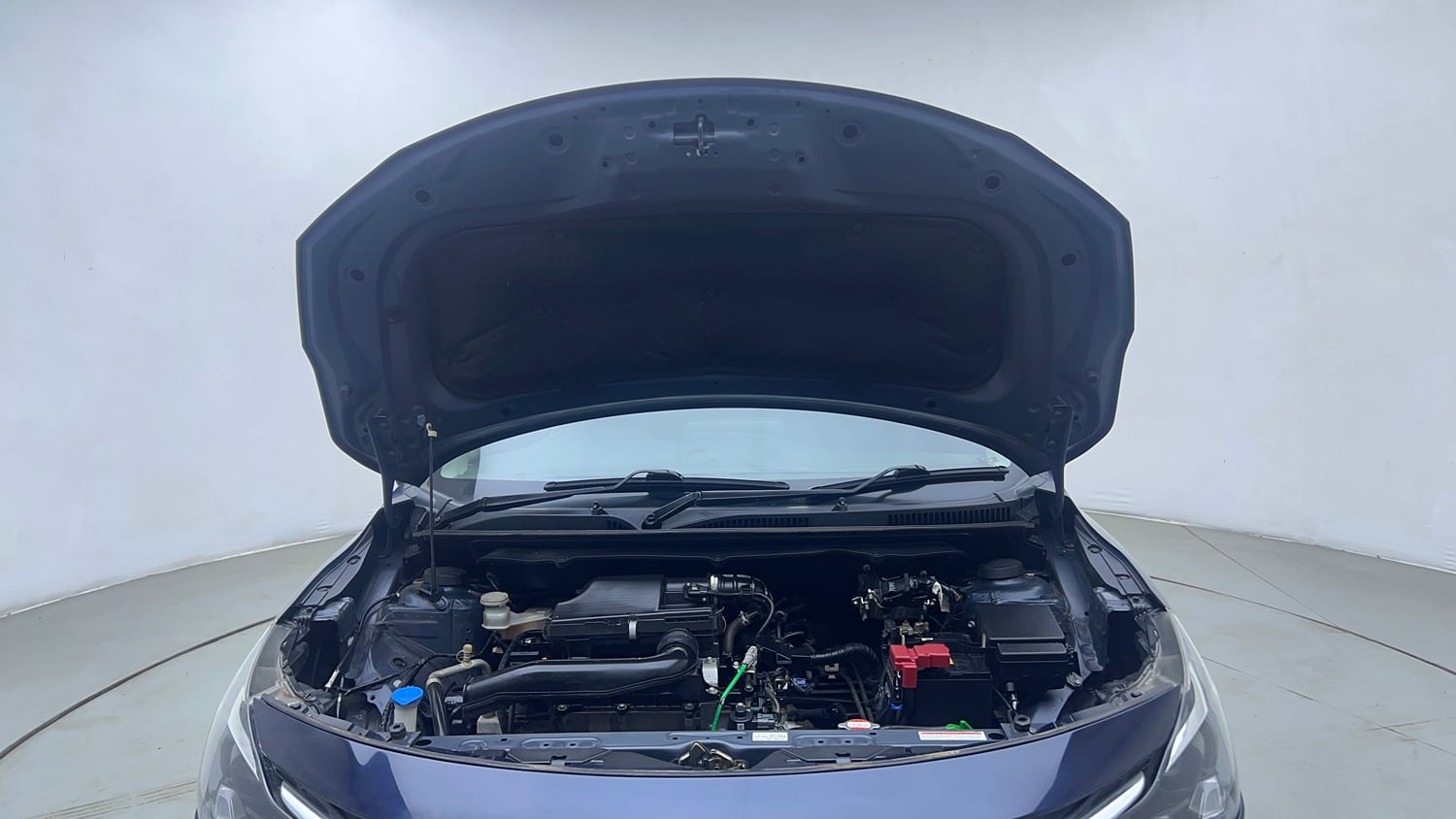 Used 2023 Maruti Suzuki Baleno Zeta MT Petrol Manual engine ENGINE & BONNET OPEN FRONT VIEW