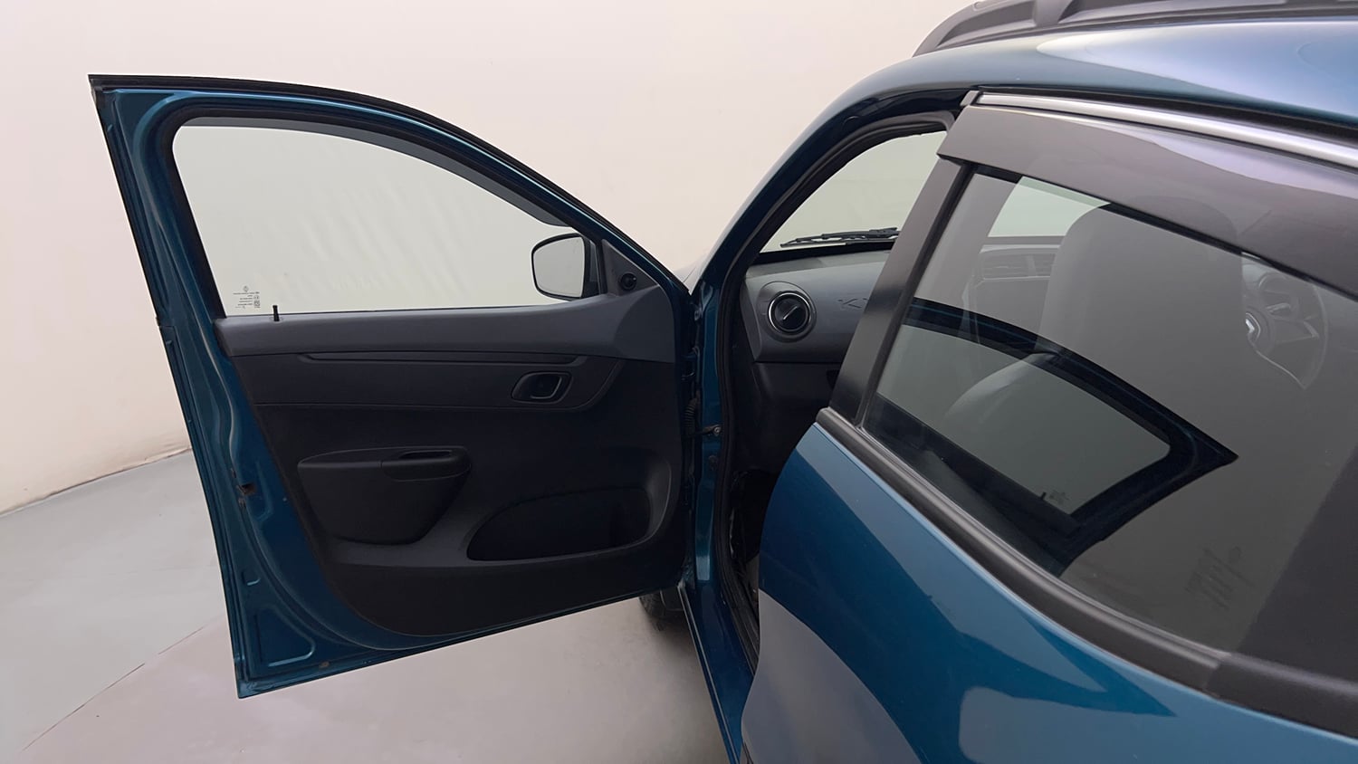 Used 2020 Renault Kwid RXT 1.0 Opt Petrol Manual interior LEFT FRONT DOOR OPEN VIEW