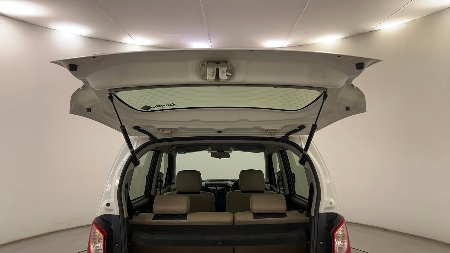 Used 2019 Maruti Suzuki Wagon R 1.0 VXI AMT Petrol Automatic interior DICKY DOOR OPEN VIEW