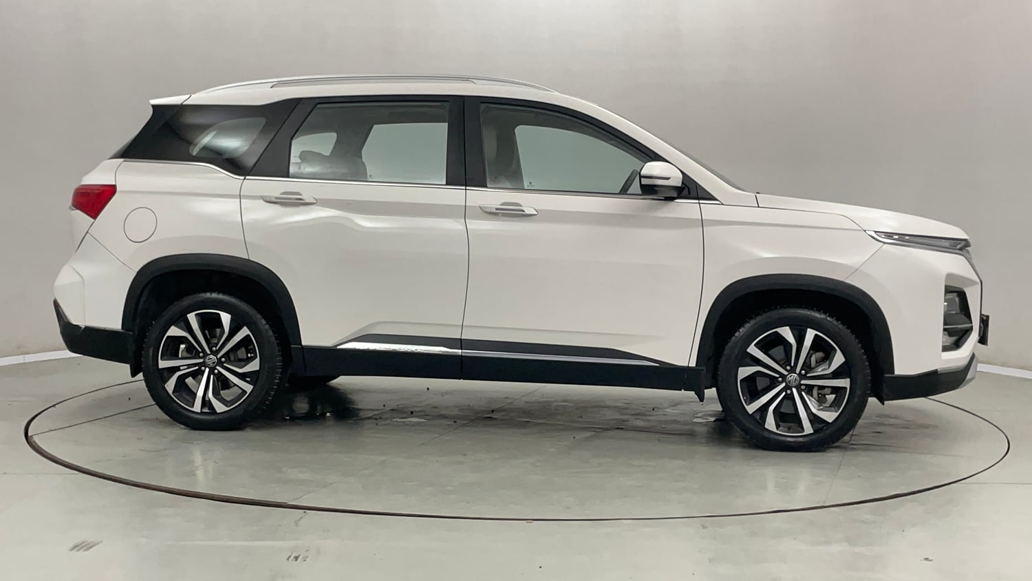 Used 2024 MG Motors Hector Sharp Pro 1.5 Turbo CVT Petrol Automatic exterior RIGHT SIDE VIEW