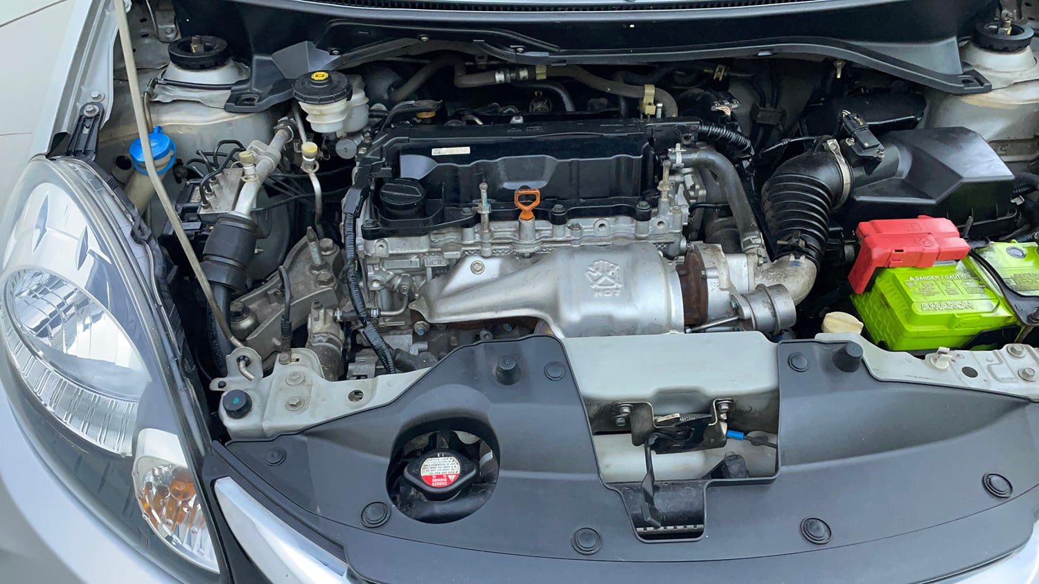 Used 2017 Honda Amaze 1.5 S i-DTEC Diesel Manual engine ENGINE RIGHT SIDE VIEW
