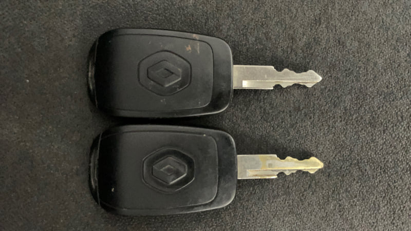 Used 2017 Renault Kwid RXT Petrol Manual extra CAR KEY VIEW