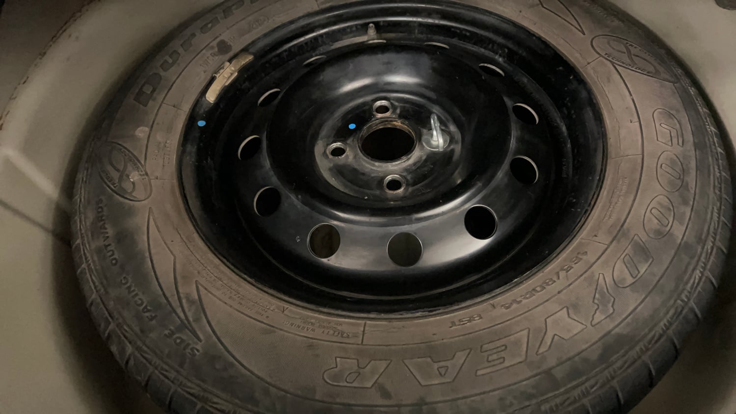 Used 2012 Maruti Suzuki Swift Dzire VXI Petrol Manual tyres SPARE TYRE VIEW