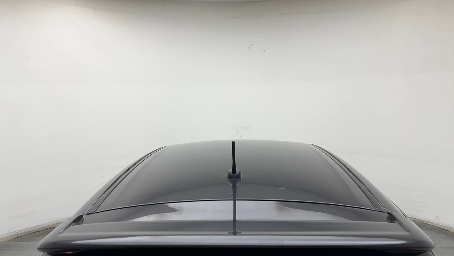 Used 2016 Maruti Suzuki Swift VXI (O) Petrol Manual exterior EXTERIOR ROOF VIEW