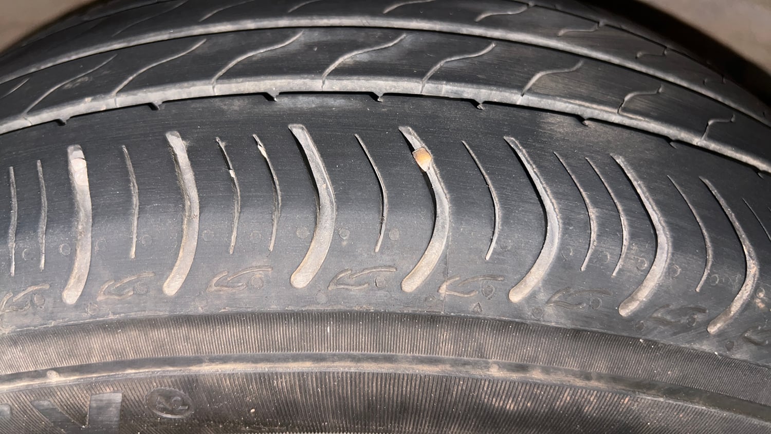 Used 2024 honda Amaze 2nd Generation VX 1.2 Petrol CVT Petrol Automatic tyres RIGHT REAR TYRE TREAD VIEW