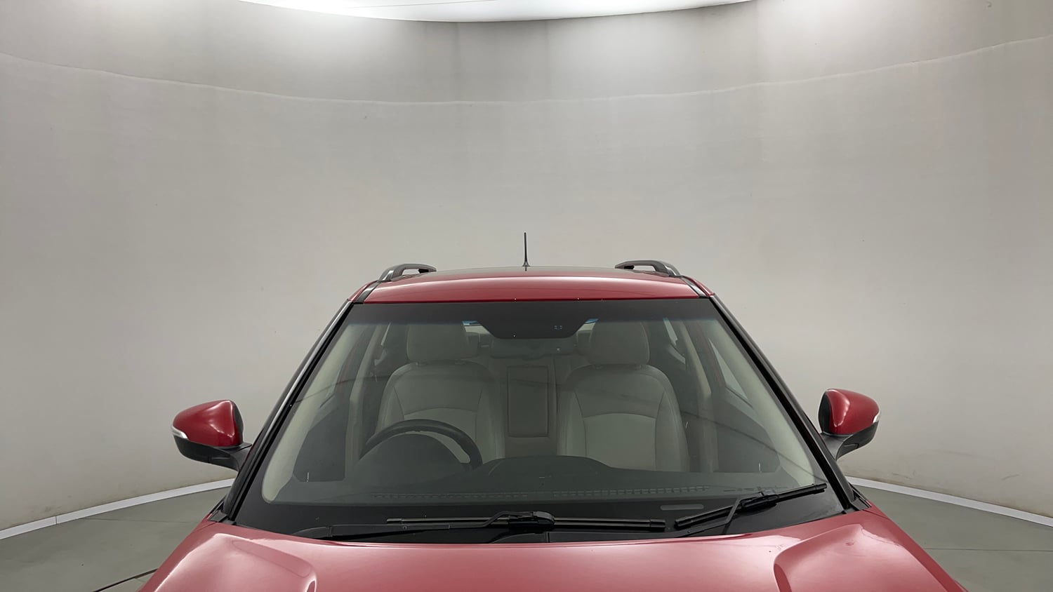 Used 2021 Mahindra XUV 300 W8 (O) 1.2 Petrol AMT Petrol Automatic exterior FRONT WINDSHIELD VIEW