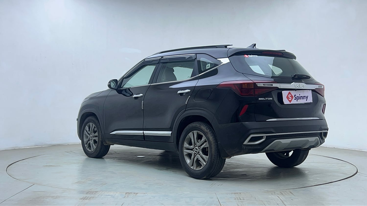 Used 2023 kia Seltos HTX 1.5 IVT Petrol Automatic exterior LEFT REAR CORNER VIEW