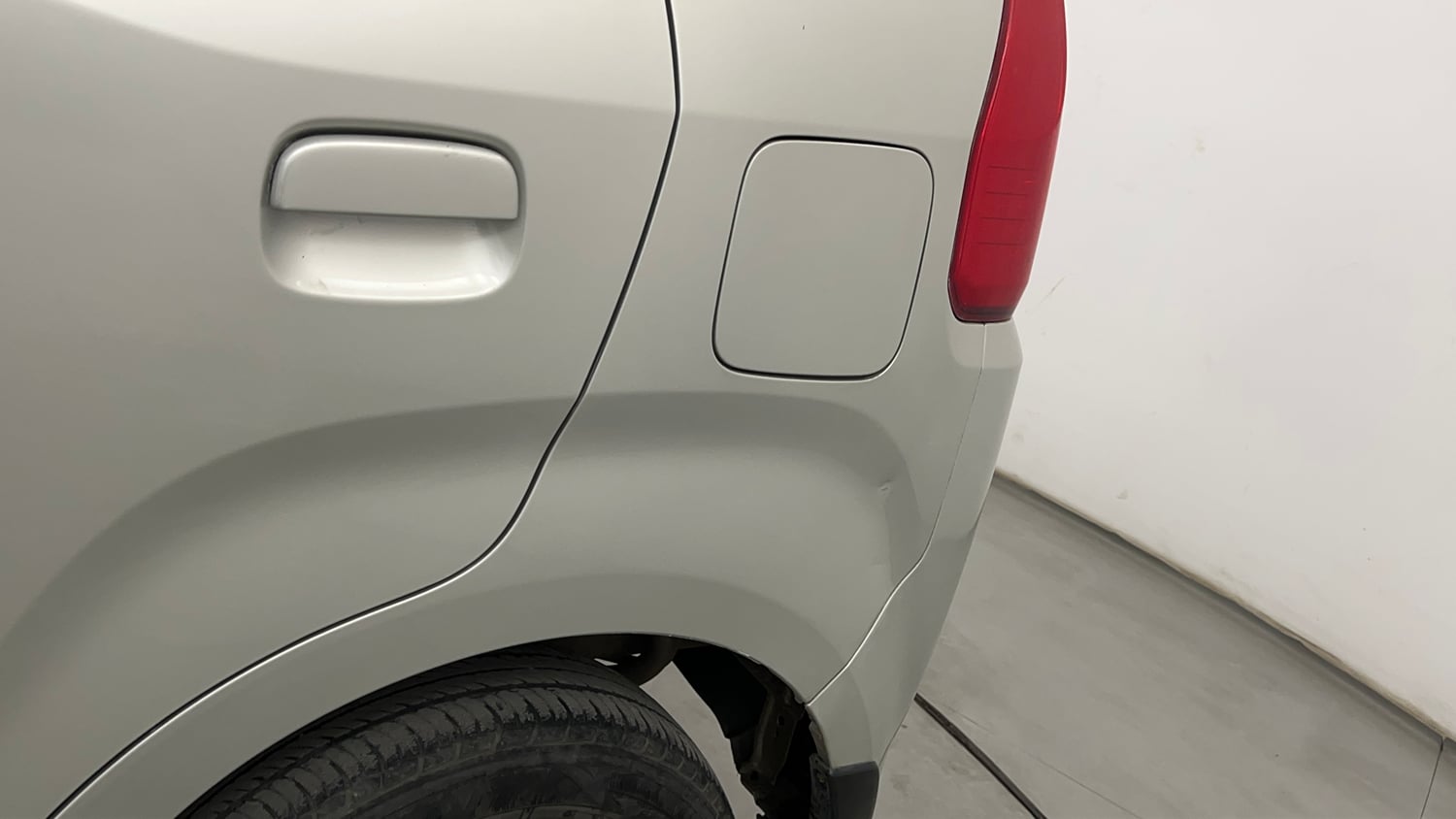 Used 2021 Maruti Suzuki Wagon R 1.0 VXi 1.0 AMT Petrol Automatic dents MINOR DENT